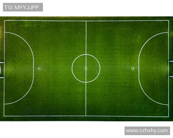 足球明星球员位置图解析及其在比赛中的战术作用分析 足球明星球员位置图解析及其在比赛中的战术作用分析