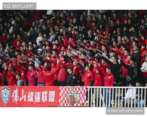 国足逆袭日本实现精彩胜利三比一展现团队实力与拼搏精神